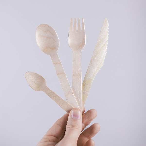 Vegware 6.5" Wooden Dessert Spoon (1000) - Image 4