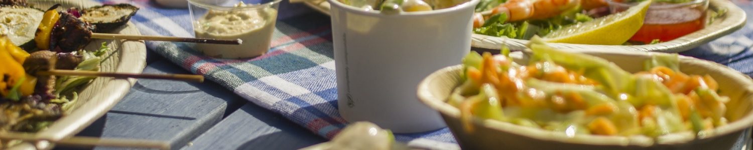 Vegware_concept_palmleaf_PL14OV_BBQ-table-landscape_1507