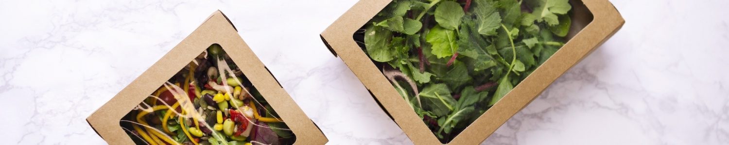 Vegware_concept_saladboxes_01VWPASTA_01VWSALAD_marble_leaf_salads_overhead