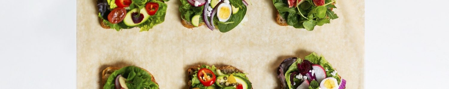 Vegware_concept_sheets_VGPK1418_opensanwich_overhead_portrait